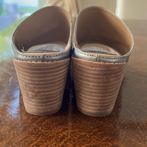 Sofft scrunch silver slide 3” stack heel.  Very comfortable - Picture 5 of 7